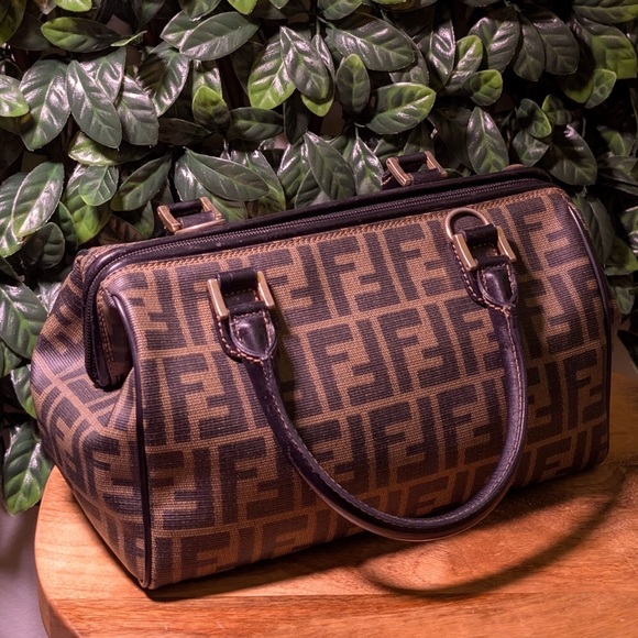 💦 Fendi Zucca Boston Bag~
  **FREE COA** - Picture 8 of 15